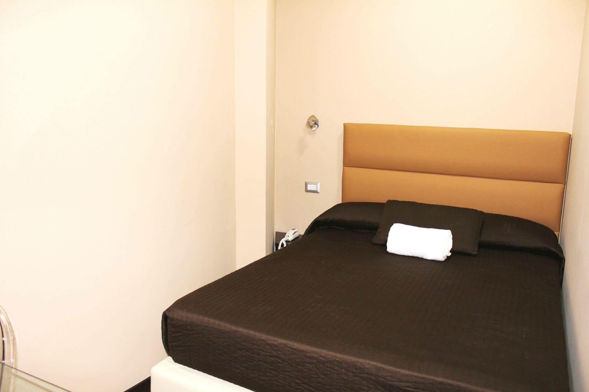 Hotel Gran Torino โรม ภายนอก รูปภาพ