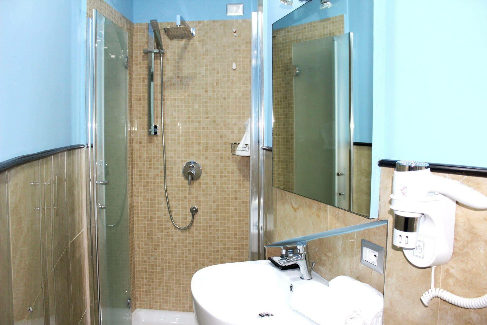 Hotel Gran Torino โรม ภายนอก รูปภาพ